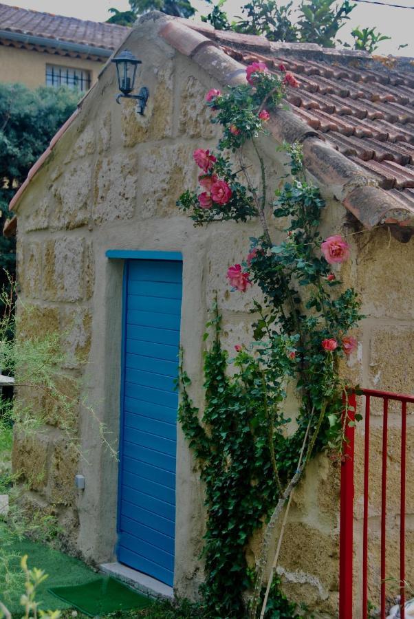 Les Volets Bleus Provence Villa Salon-de-Provence Exterior photo